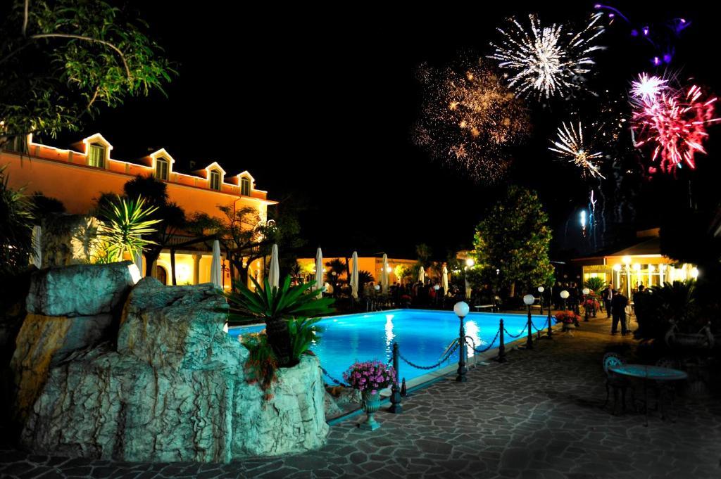 Resort Villa Antica Eboli Buitenkant foto